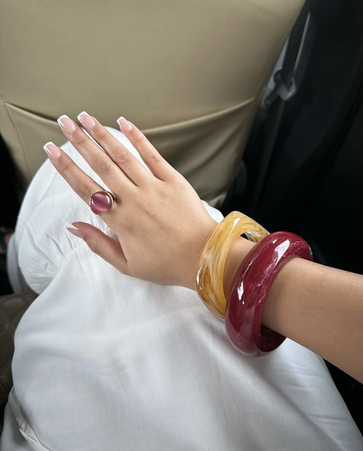 Glossy Bangles
